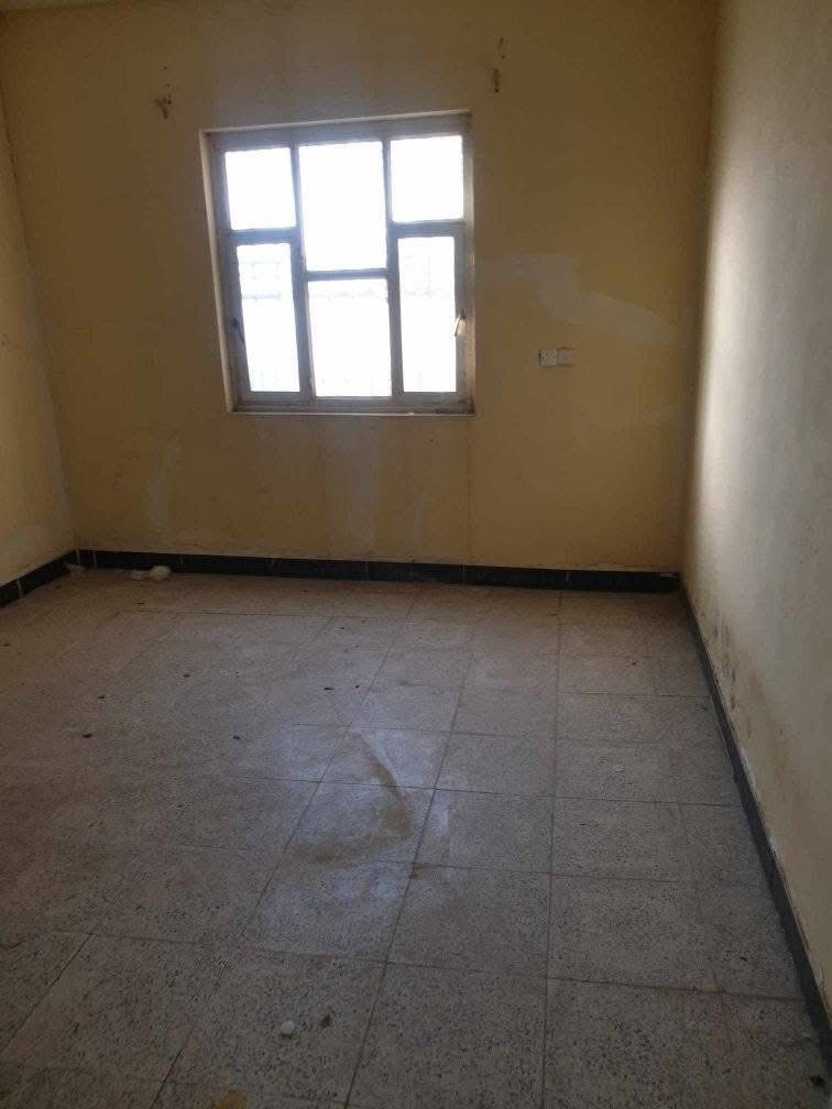 بيت للايجارنظيف بحي الميكانيك نزلت جسر النجف اول فرع عاليمين عن الشارع العام ١٥٠م فرع الجملونات فرع شركة البذورفرع الحسينية الي بعدها ماكاملة بناء  المحتويات ٢غرفة نوم وصالة ومطبخ وصحيات للإستفسار واتساب ***********غير متواجد بالفيس
