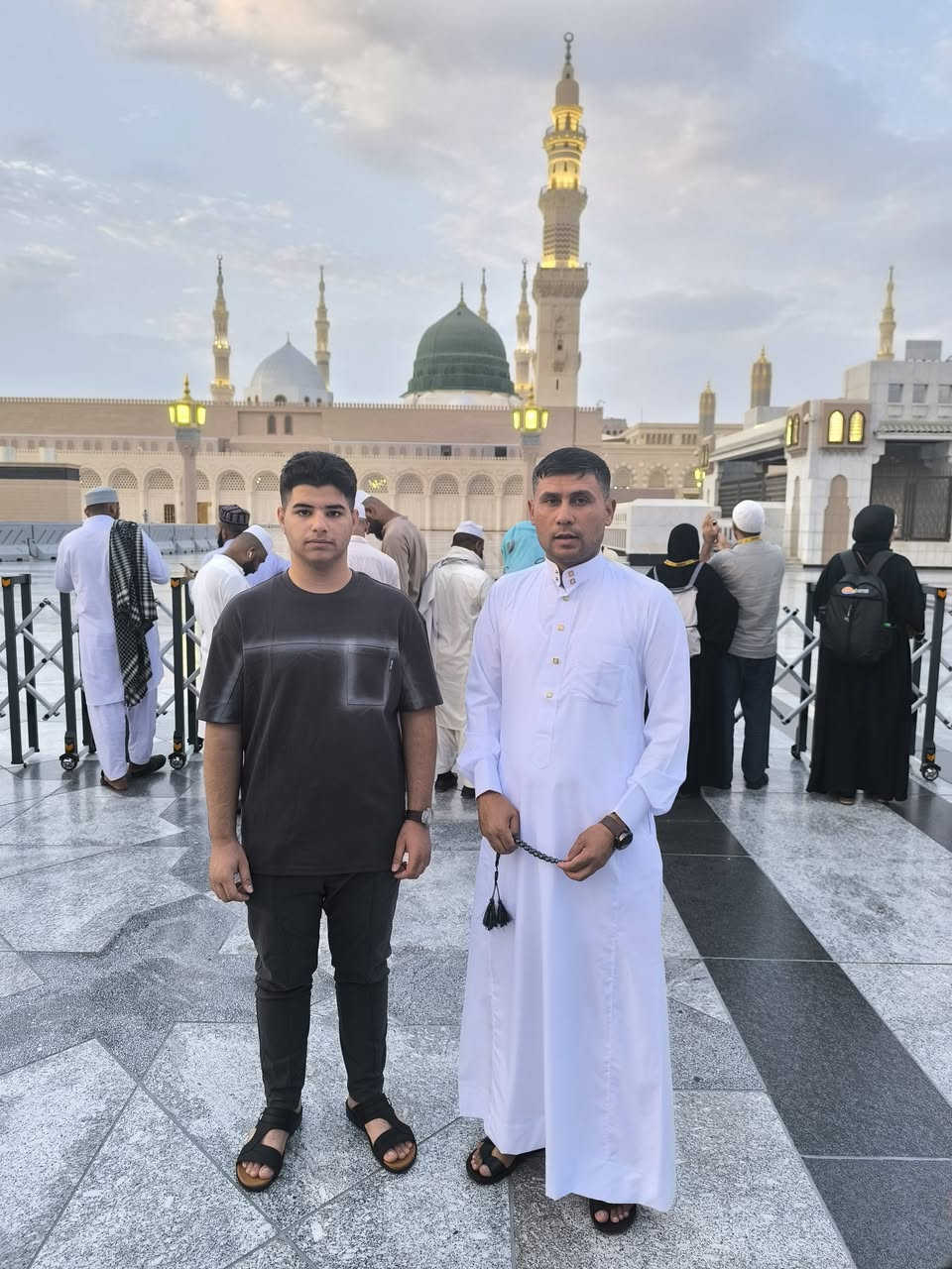 العمرة - طيران - 1,450الف دينار فقط 
    البر -  850 الف دينار فقط 

🕋👀  عمـــرة   👀🕋
 ✅ عمرتين  رجب ---- وشعبان 
 طيران - 1,450 الف دينار فقط 

✔️موعد الرحلة 2026/1/15
 👈 نقدآ💰 وبالتقسيط 👉

👈 مع  حملة فؤاد العكيلي الفلاحيه للعمرة 👉

 جديدة عرعر براً  🚌  🚌  فقط  850  الف دينار فقط 
 طيران  ✈️ ✈️ ✈️          فقط  1,450  الف دينار فقط 
السكن في مكة محبس الجن 
( فندق مكة كونكورد ⭐️⭐️⭐️
أحجز 🪑 مقعدك من الان العدد محدود جداً
🔴 يرافق الحملة مرشد ديني معتمد من الحوزة 👳‍♀️
 للراغبين بأداء مناسك العمرة
تسليم جوازاتهم الى مقر المكتب
مدة الرحلة 10 ليالي 

1️⃣- نقل من مقر الشركة الى مطار بغداد وبالعكس 🚘 
2️⃣ -السكن غرف ثلاثي ورباعي و خماسي  🛌
3️⃣-مزارات مكة المكرمة والمدينة المنورة
4️⃣-برنامج الطيران ✈️ مباشر بغداد - مدينة 
رحلة الى جدة اختيارية 
 احرامات نسائي- رجالي 
جنط كتف صغير + كبيرة
3 وجبات طعام -  اوبن بوفية 
رحلة ترفيهية الى جدة اختيارية 

👇👇👇👇👇👇👇👇👇👇👇
---------------------------------------------
للاستفسار :👇👇👇
كوت - الفلاحية شارع المركز ـ قرب مكتبة البنين 

للتواصل  ⬅️ وات ساب ➡️او الاتصال 
👇👇👇👇👇👇👇👇
☎️***********
     ***********

تريد تسافر وماعندك امكانية بس ب 100 الف دينار فقط 
بالتقسيط - كل شهر - سارعو بتسليم الجوازات
انتهز الفرصة ماطول الاسعار رخيصة 
خدمة ضيوف الرحمن - شرف لنا
