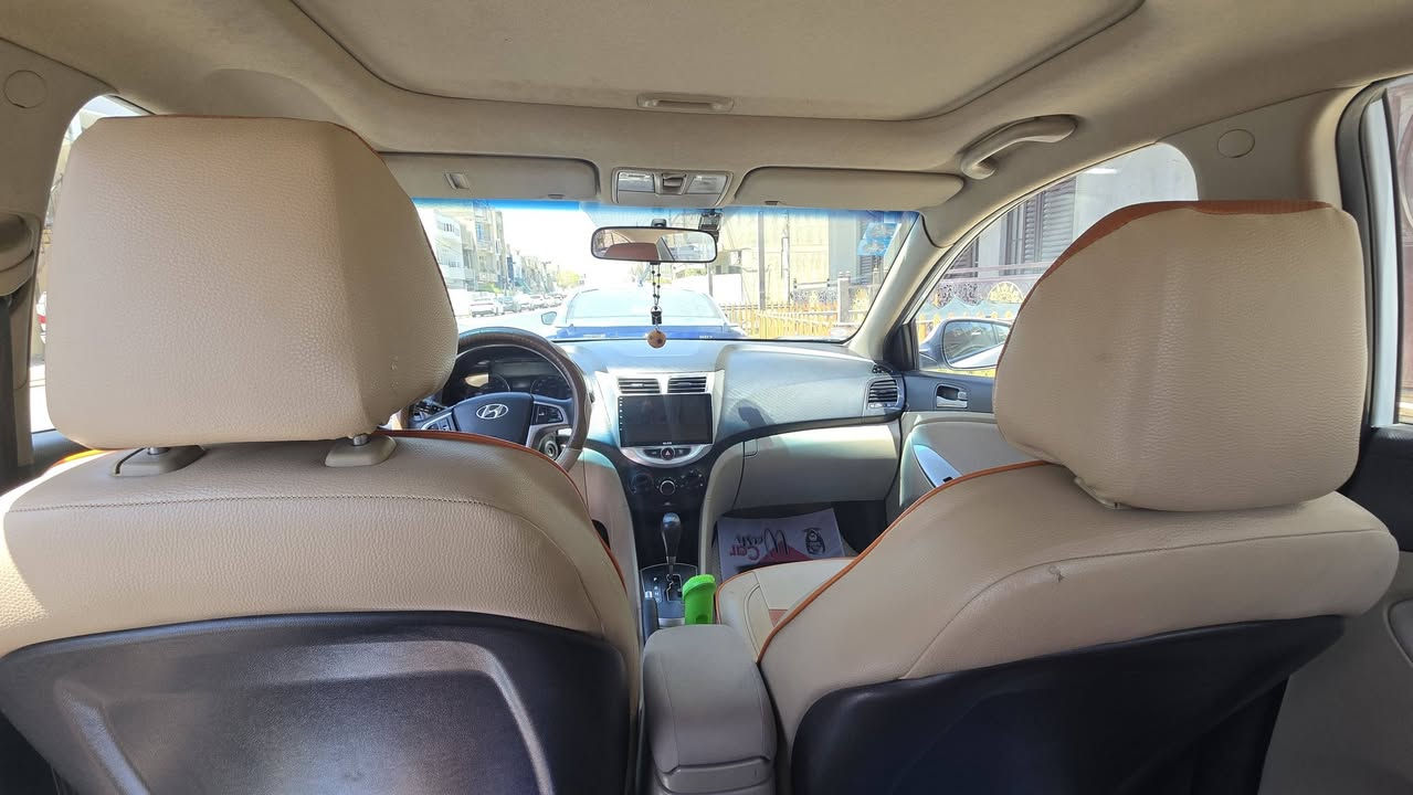 السلام عليكم
هيونداي اكسنت 2018 خليجي فول مواصفات رقم بغداد انكليزي ماشية  80 الف / مكفوله من صبغ فقط جزه بسيط بالجاملغ الايسر باردد

: فتحة سقف / لايت LED / بلوجكتر / اشاير مري / 5 ويل كب / 4 دسك / شاشة / كاميرا خلفية/ داخل جلد بيجي وبرتقالي / تحكم ستيرن / محرك 1600

تخم تايرات جديد وصدر جديد

السعر 126 ورقة

مكاني بغداد/ ابي غريب

للتواصل والاستفسار : ‭***********
