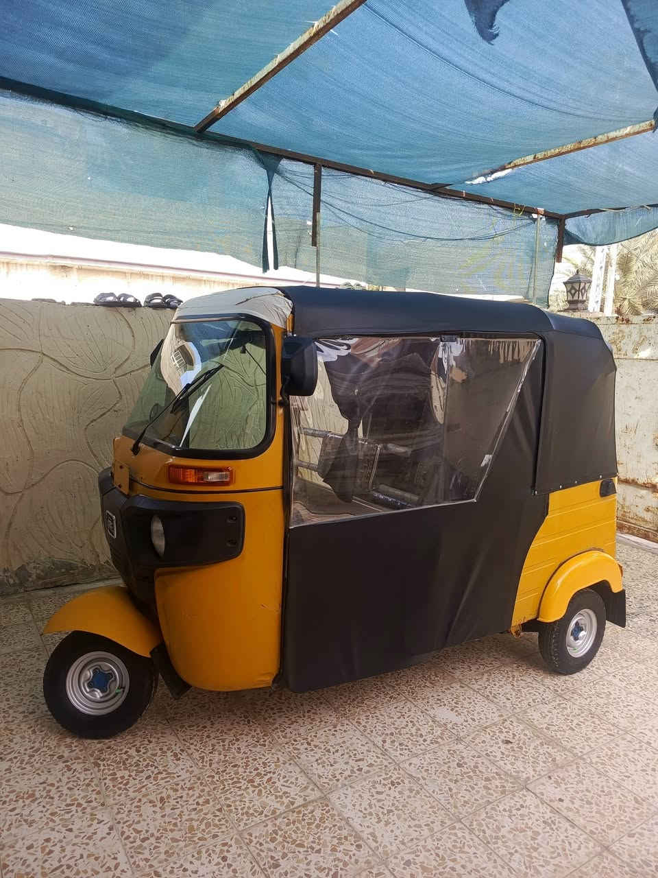 سلام عليكم تكتك لبيع داخله ب20 تكتك رقم ديالى مال بيت ما طالعه كفاله عامه كشر ومحرك سعر 6و100 وبيه مجال مكان ديالى خان بني سعد رقم ***********
