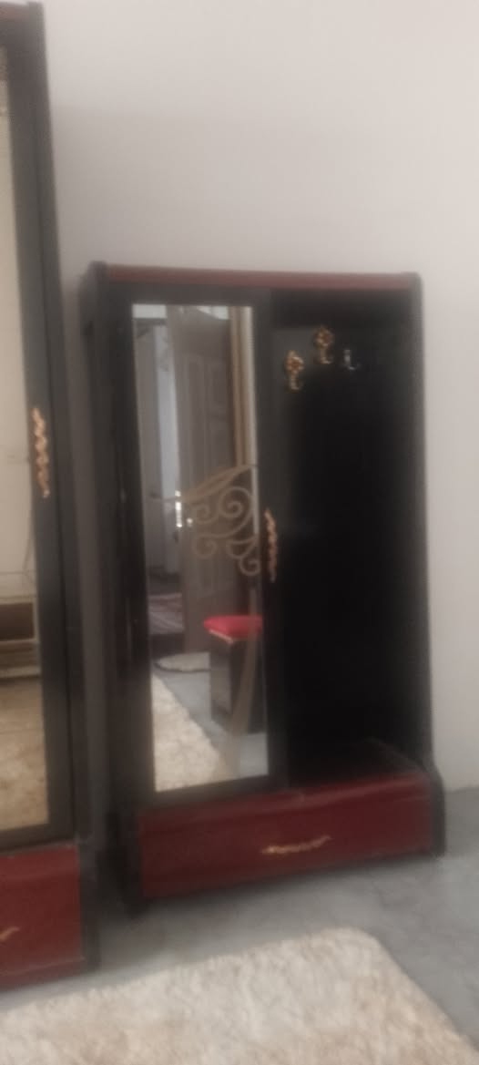 غرفه نوم بابل كفل السعر 700 رقم الموبايل ***********
