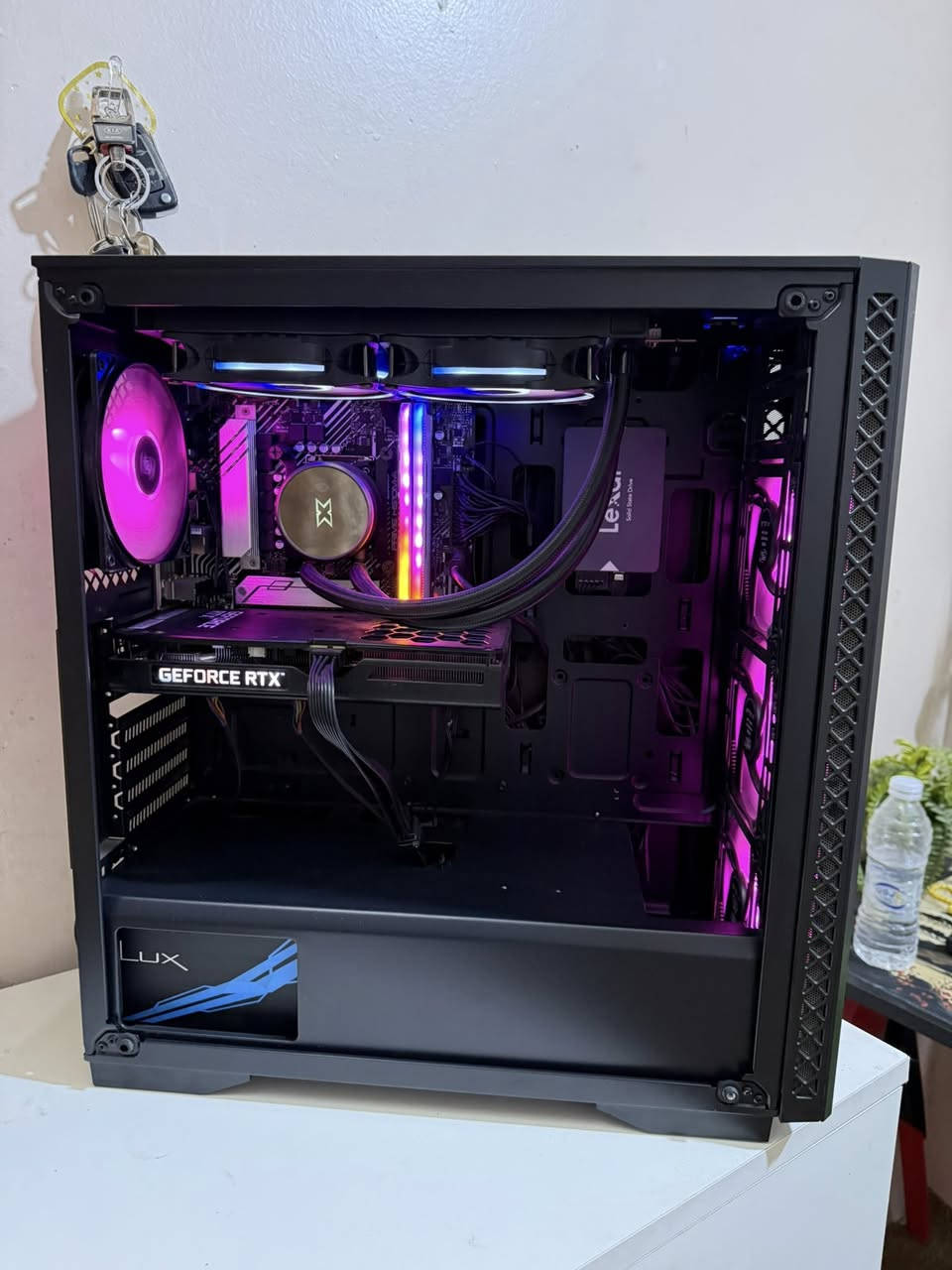 تحية طيبة اصدقائي (( فقط كيس للبيع ))
التجميعه جداً نضيفة وحرارة قطعها لوز
المواصفات 👇🏻

cpu i7 10700k
cpu fan Water cooler Xigmatek 240mm
gpu RTX 3060 12g gainward
Ram 16 2x8 3600 corsair RGB
M.b h510m asus prime
ssd 1t Lexar
case DeepCool 4fan RGB

مكاني بصرة ومتوفر توصيل السعر 890 الف


**إذا كنت صاحب هذا الإعلان وتريد حذفه لأي سبب، رجاءا أرسل رسالة إلى الدعم الفني**