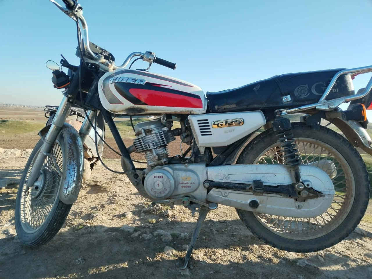 السلام عليكم موطور للبيع شغال السعر 180 وبي مجال التفاصيل عبر الرقم 0775 441 5198 رقمي المكان حمام العليل
