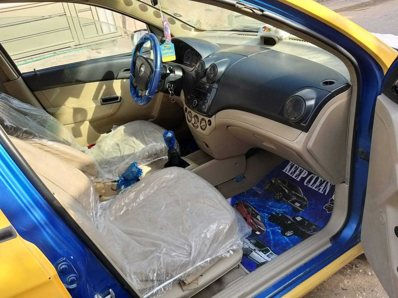 السلام عليكم افيو خليجي ٢٠٠٩ كير مكينه  حداديه جدد تخم تاير جديد كهربايات كلهه شغاله 
سنويه ل ٣٠ مدور ثاني يوم راعي يمي بل نجف 
مكان النجف 
السعر ٤٠ بيع او مروس حسب القناعه
***********
