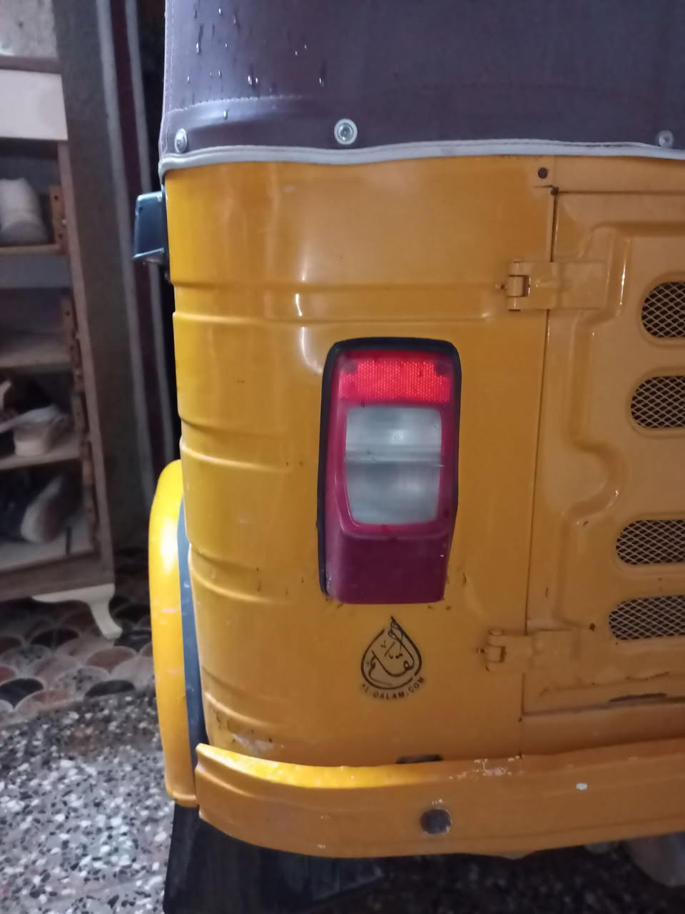 السلام عليكم تكتك موديل 20رقم وسنويه تكتك ماناقصها شي من ايدك للشارع بس بيها ملاحضات قليله بيها بارد ليوره شويه بكان يغداد الحسينيه ***********
