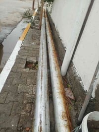 أعمدة محولة ضغط • بعقوبة التحرير