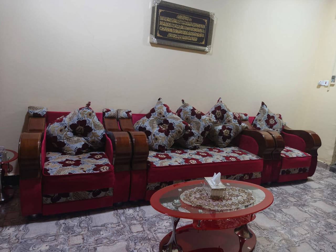 قنفات للبيع استعمال نظيف  نظافه. /.95 اثنين كبار وحده  وسط  واثنين  زغار (٦٠٠)    مع الطبلات وبيهن مجال الاستفسار الاتصال على الرقم /***********
