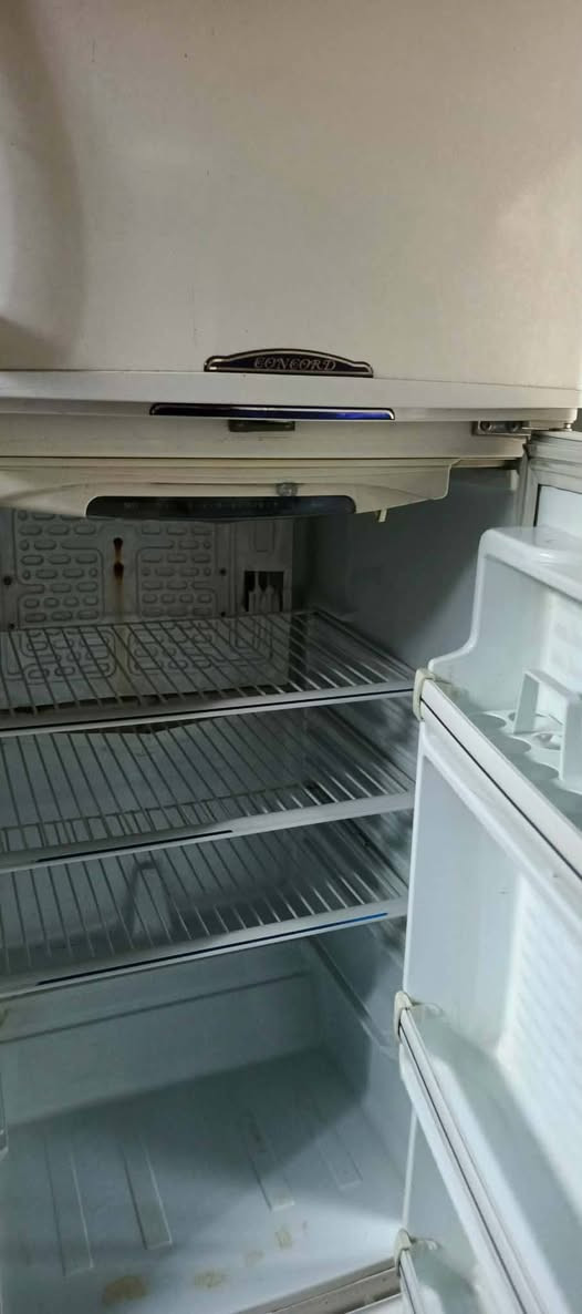 السلام عليكم ثلاجه كونكورد للبيع ثلاجه نظيفه ما بيها شيء سعر 110 قفلها 
.. الموقع بغداد بسمايه 
للتواصل على الرقم:***********8
