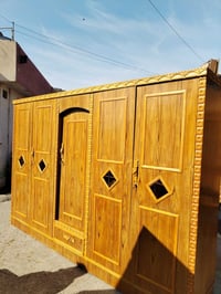 الموصل • غرفة نوم • خمس أبواب