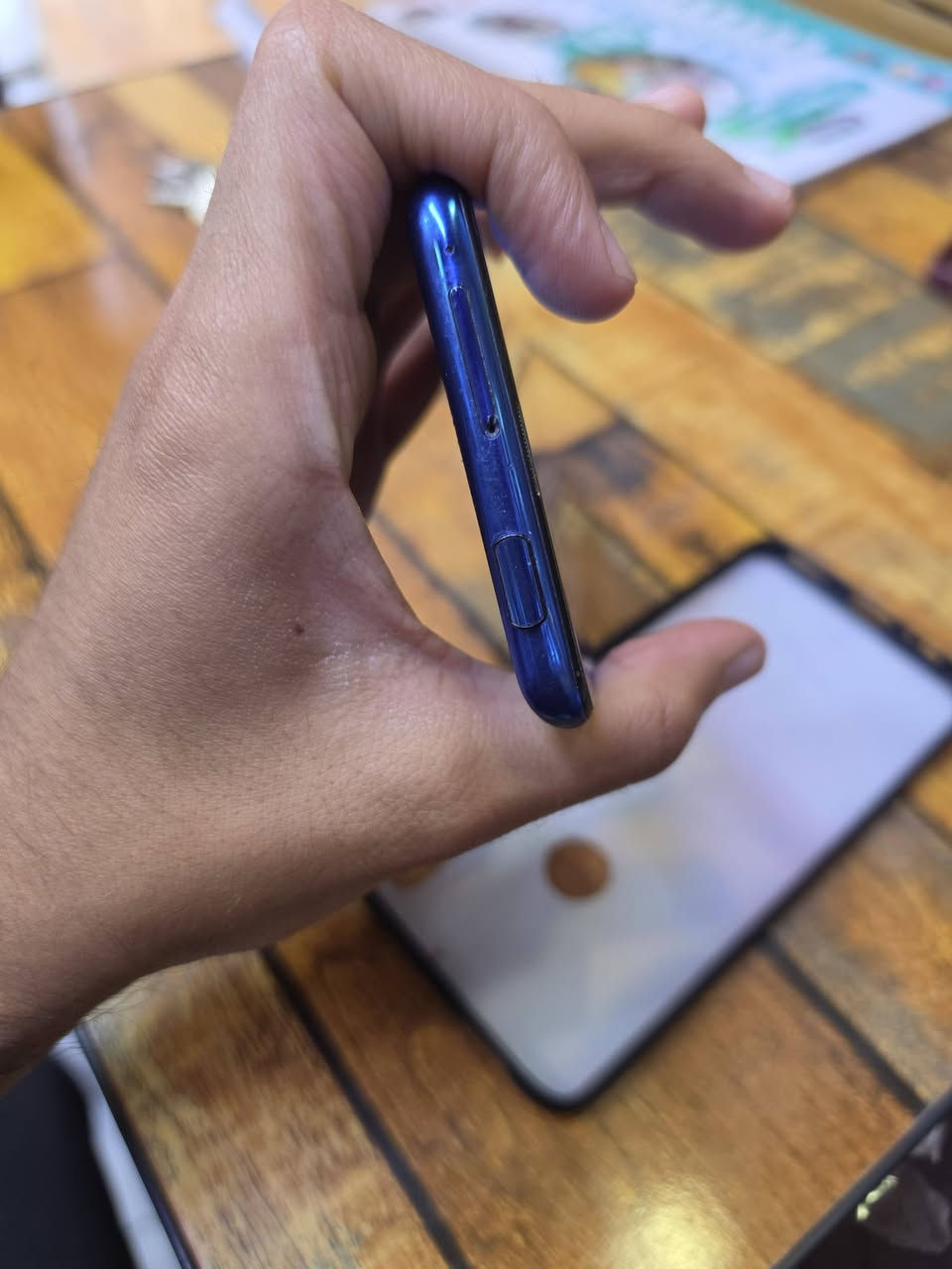 السلام عليكم
Y9 prime للبيع 
جهاز نظيف وشغال مابي اي خلل شحن شبكة اتصال كله متكامل بس الكامرة الامامية المتحركة تشكل بس تشتغل طبيعي وغير شي مابي كله مكفول ذاكرة 128 رايده ب75الف مكاني بغداد الجديدة  ***********
