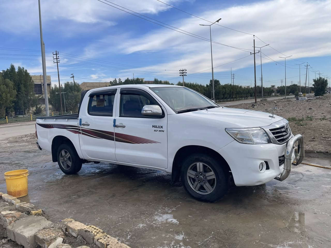 فلاونزه موديل 2012 اوتماتيك
بيه بارد وتكحيل كير مكينه خير من الله لا تنقيص ولا تبخير سياره جاهزه 
سعره 168 وبيه مجال قليل 
مكاني الكوت مركز المدينه 
رقم بصره نكليزي بسمي 
***********
***********
