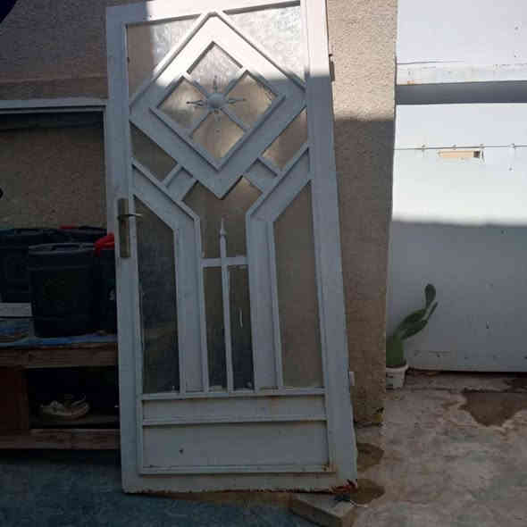 سلام عليكم باب شارع وباب يرهم باب استقبال او مطبخ لبيع 
العنوان كوت حي الحكيم 

اتصال ***********
