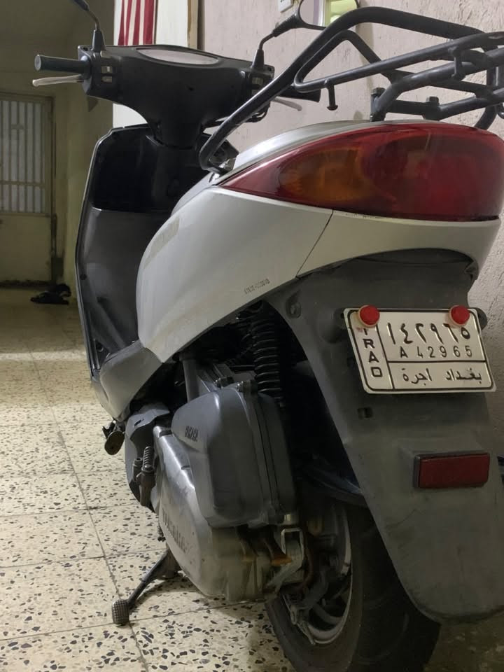 السلام عليڪم بريز لايت فوك دراجه بلاديه ختم واحد ويا المكينه شلعه ومعدل بلاديه ڪهربايات ڪلها شغاله الدراجه دينار متصرف عليها العنوان بغداد الحبيبيه قرب وليد ابو الكص الهاتف ***********
