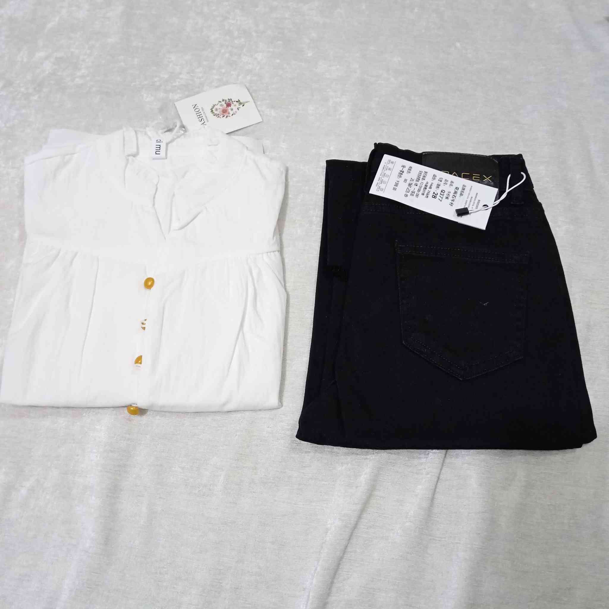 تخفيضات تخفيضات قطعتين 10الاف فقطططط🤯🤯

"كشخة العيد علينا والسعر يمك!
 تخفيضاتنا بدت وصارت نار.. لا تخلي الفرحة تفوتك."

#تخفيضات


**إذا كنت صاحب هذا الإعلان وتريد حذفه لأي سبب، رجاءا أرسل رسالة إلى الدعم الفني**