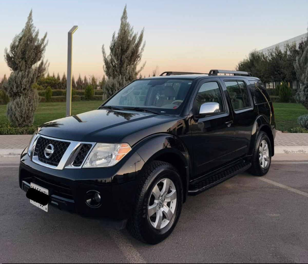 نیسان باسڤاندەر 2011
ناوزەرد تەبرید مەرکەزی 
یەک پارجەی بەس پەمپە 
سیستمی غازی بودانراوە جوارتاییەی لووکی بۆبە ستراوە تاقم پیشی تازەیە هەموو گیان بەشەر گیرو مەکینە ی

***********

ئـەگەر سەیارەکەت دەفرۆشیت نامە بنێرە با بلاوی کەینەوە لۆ
