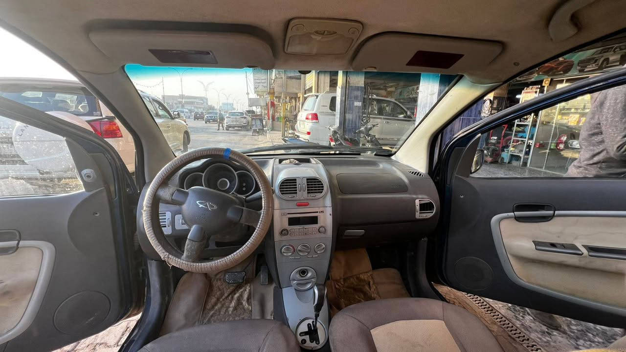 سلام عليكم شيري إيون بيهه جراد بل بنيد سياره نضيفه السعر 28 ورقه التواصل ***********
