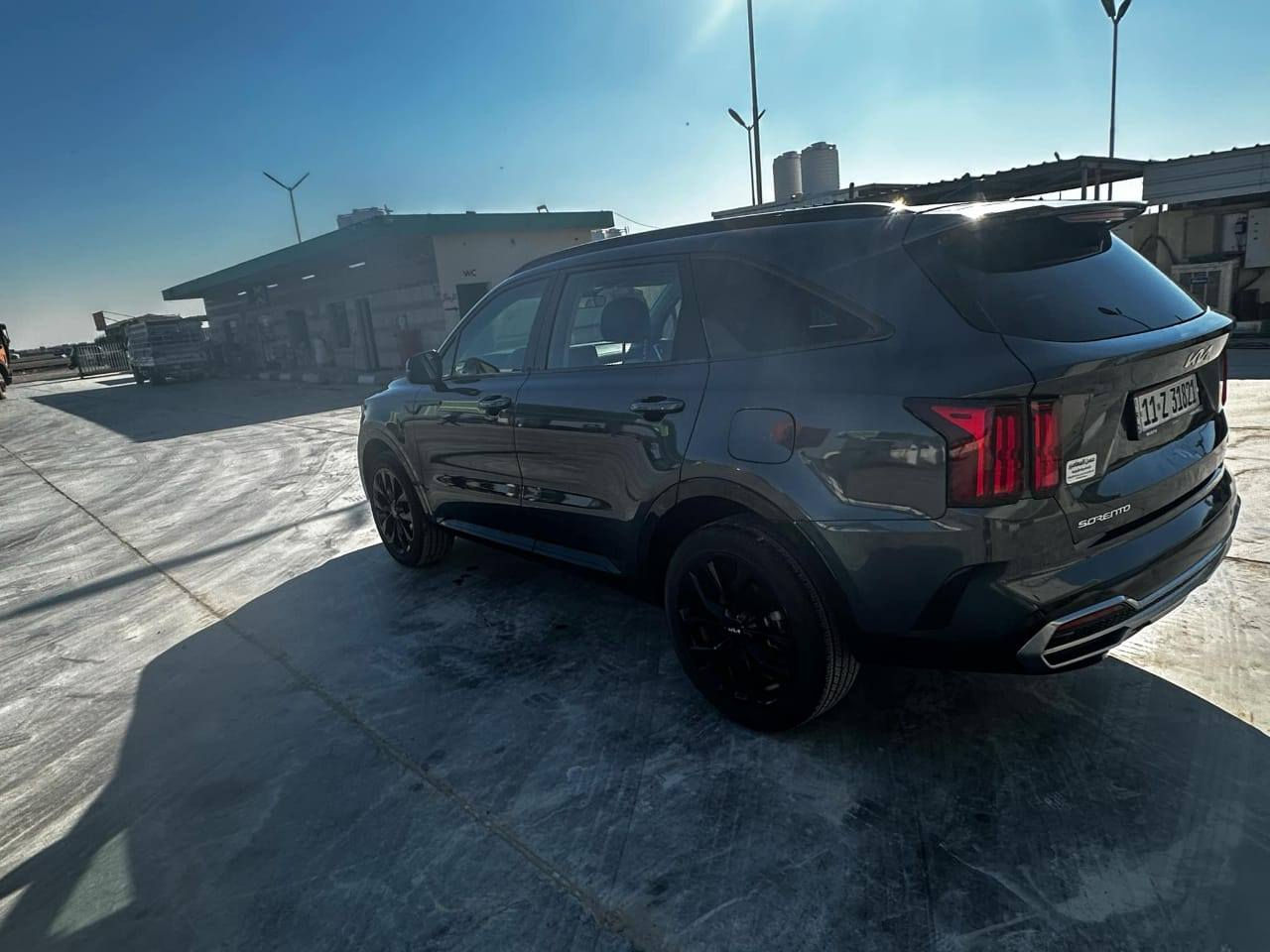 السلام عليكم سورنتو 2023 SXفول مواصفات السيارة مكفوله كفاله عامه عدا دعاميات مصبوغات وكارت اصبعين بالجنطه السياره تخم تاير ومعروفه مواصفات SX
***********
Omer Hmeed
