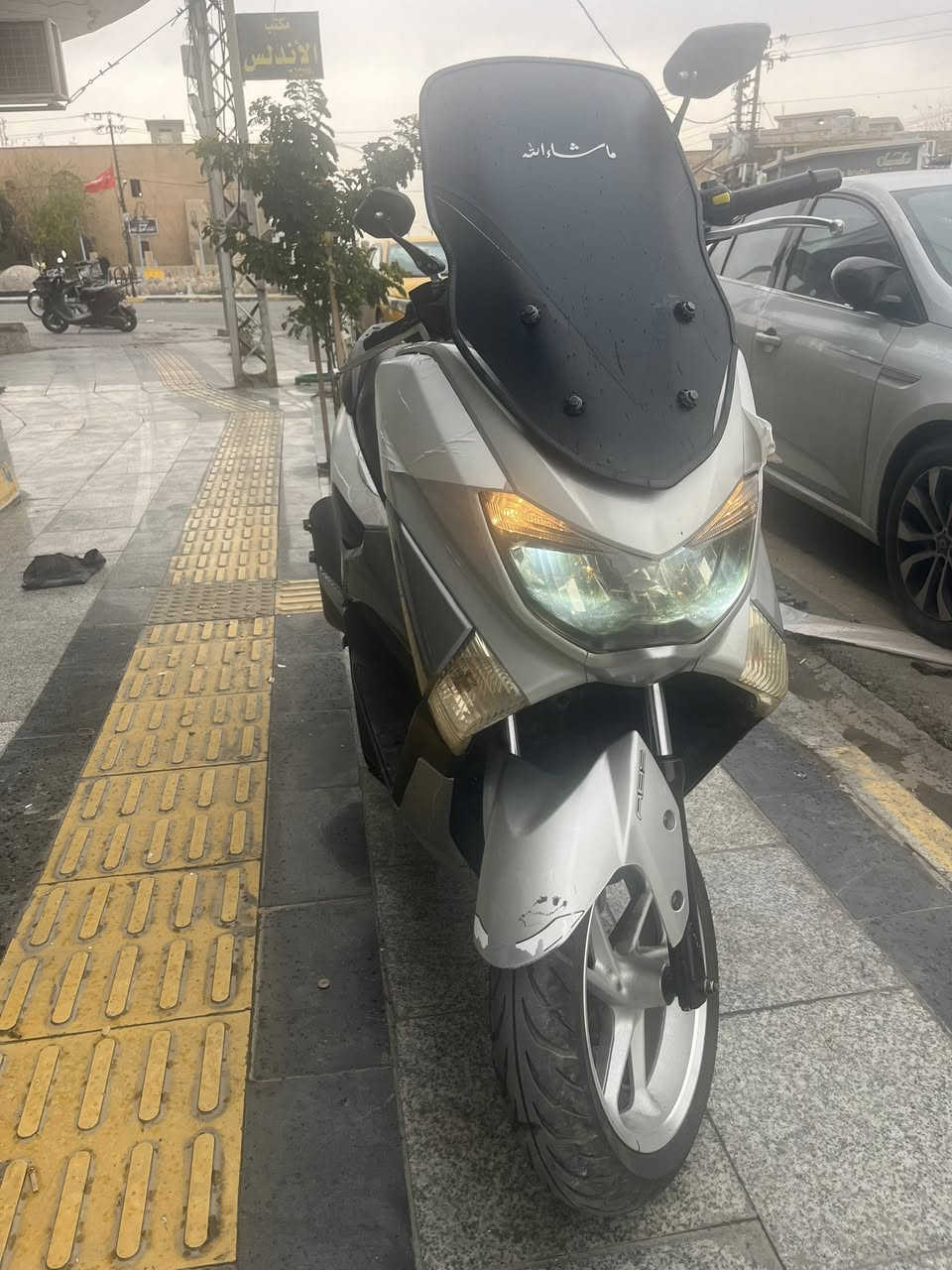 ياماها تي ماكس نضيفه حلوه كلشي شغال مابي عيب سعره 900 بي مجال رقم موبايل ***********
