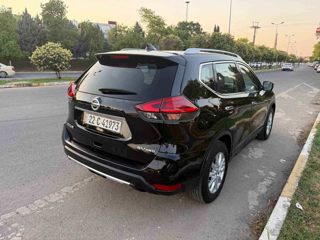 نیسان رۆگ ئەمریکی مۆدیل 2017 مواسفات SV  awd فول شاشەگەورە پێنج کامیرە سندوق شەفت کوشن هیتەر  زۆر موسەفاتی تر  تەنها دوو دەرگەی بۆیاغە پشت و پێش کپس بێ ئیرباگ  147miles رۆشتیە هەمووی بە شەرت  سعری 139$ فرۆشتن 
Whats app     Viber  Telegram 
***********      *********** أربيل, العراق
