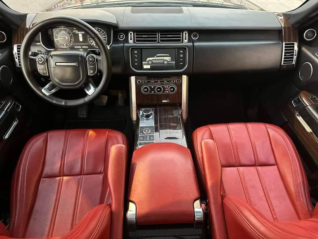 RANGE ROVER
 Vogue
🇬🇧🇬🇧🇬🇧
رانج روفر 
فوك _ اوتوبايغرافي
الموديل ـ 2015 
ماشية 150 الف كيلو
خليجي وكالة سردار 
8 سلندر سوبر جارج 

بلاك ادشن اصل
لون مميز عنابي او كرزي 
وقمارة اسود بلاك ادشن😍 
داخل احمر متصل وليس منفصل 

كفالة عامة😍
من الحادث او تبديل القطع 
صبغ دعامية امامية وخلفية وقبق جنطه اثر شخوط بدون حادث وسونار موجود 💝

المواصفات 🇬🇧🇬🇧

🛑 بانوراما
🛑 دوسات كهرباء
🛑 ابواب شفط 
🛑 صندوك شفط + مري شفط
🛑 رادار 
🛑 كامرات 5 بصمات 5 
🛑 شاشات عدد 3
🛑 أوتو بارك
وباقي مواصفات كثيرة ❤️❤️

مكان السيارة بغداد 💝

تسأل على السعر 
اتصل او راسلنا وتساب

مكان السيارة بغداد
للأستفسار 
 
***********
سلام رانج روفر

@الجميع
