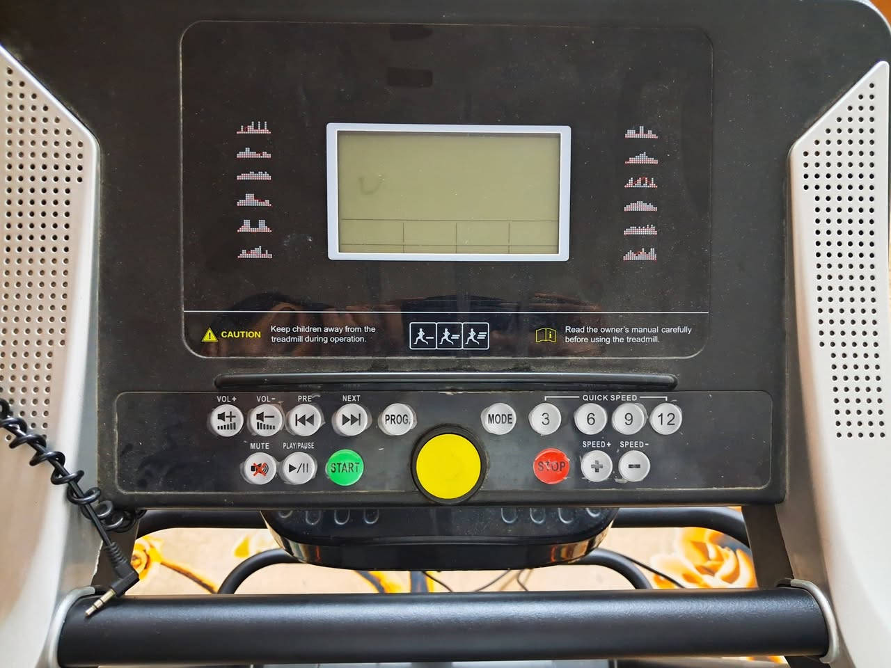 جهاز الرياضة كامل نضافة 90% مستخدم شي قليل نوعيه مضبوطه ومابي اي خلل او عيب للاستفسار اكثر او السعر الاتصال على الرقم *********** عنواني قضاء بلد
