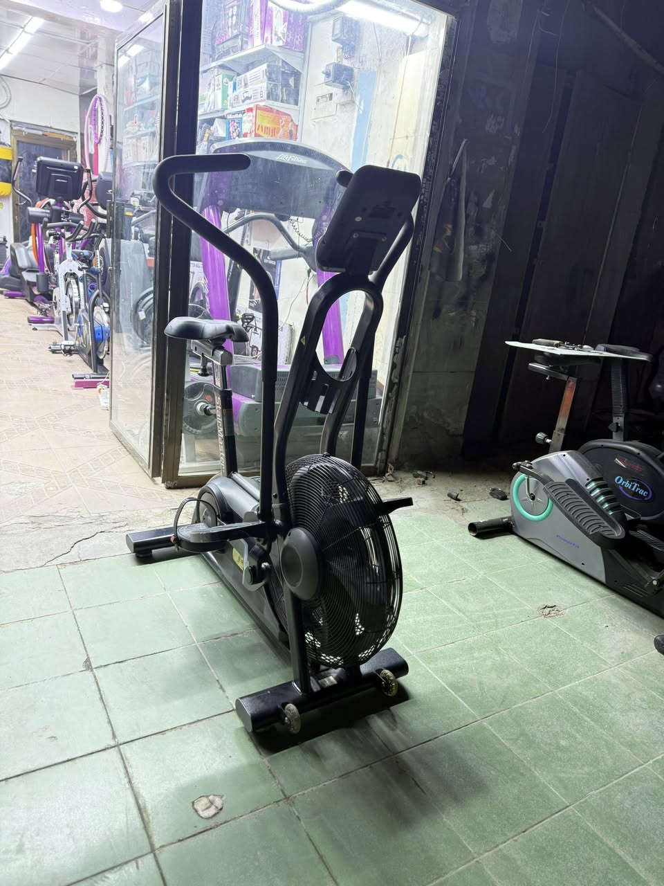 دراجه هوائي من ستاير ماستر امريكي 
السعر ٣٠٠$


**إذا كنت صاحب هذا الإعلان وتريد حذفه لأي سبب، رجاءا أرسل رسالة إلى الدعم الفني**