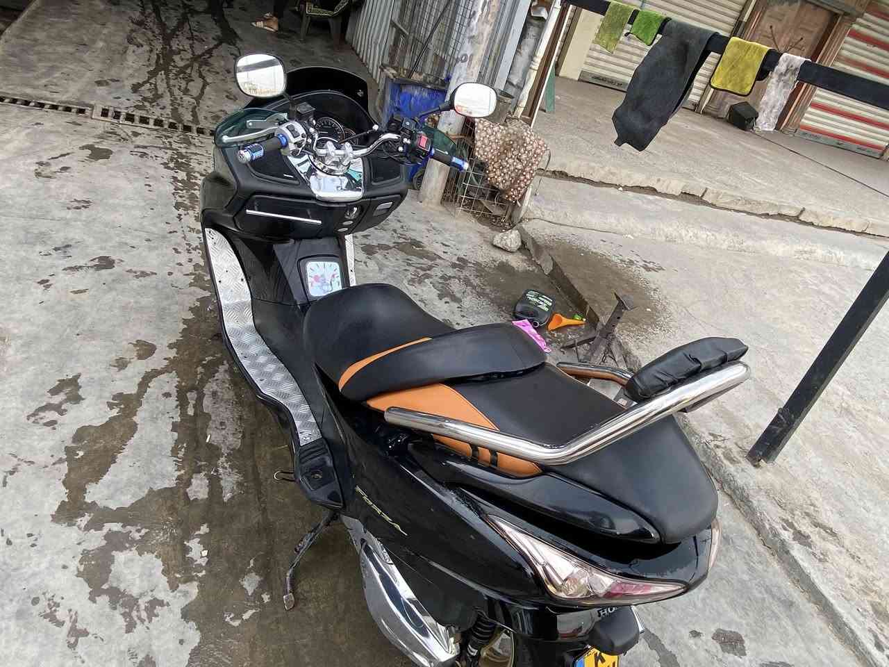 0;9 البيع دراجه كفاله عامه من كلشي
كفرات 90 /100%

مكينه شلعه وبطناش

بكلايت كرستال

دراجه خير من الله

تاير خلفي جديد

كهربائيات كله شغاله

لايت زنون

اي نقص مابيه ضمان شارع طيك 

وين متريد تروح روح 

تصال   ***********

واتساب ***********

 

بغداد الحسينية دراجه حلووه نشطة
