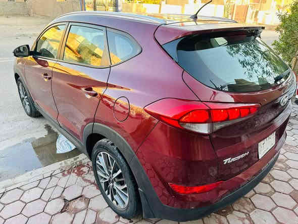 السلام عليكم 
———————
توسان 2016 خليجي 
رقم بغداد 
———————————
مواصفات عادية 
١- تبريد قطعتين 
٢- مري شفط + إشاره 
٣- تحكمات 
٤- كشن كهرباء 
٥- لد امامي 
٦- محرك ٢٠٠٠ دوش 
—————————————————
سياره جاهزه من كلشي بدون نواقص 
مكفولة من الحادث والصبغ و البارد و الفتح ماشية 130 الف كم مكينه وكير بوضع الشركة 
صدر امامي خلفي  + تخم تاير جديد 
———————————————————————-
السعر :- 168 
مكانه :- بغداد 
***********
