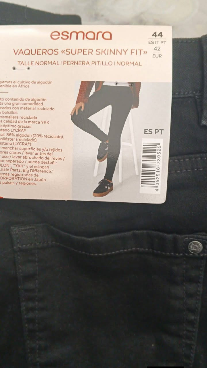 عندي شلعت جينزات نسائي ب3 الواحد 15 قطعه ليدل


**إذا كنت صاحب هذا الإعلان وتريد حذفه لأي سبب، رجاءا أرسل رسالة إلى الدعم الفني**