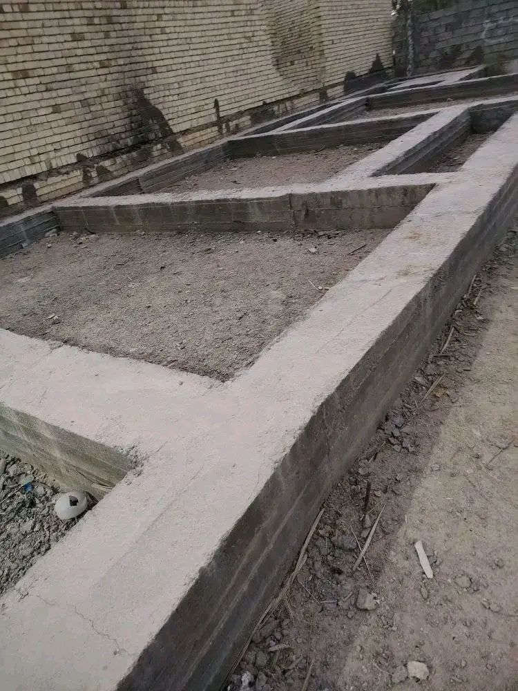 عرصة طابو زراعي سند ٢٥ ومشمولة بالتطويب موقع ممتاز في حي ميسان قرب مول جوهرة العرب قرب مدرسة نون تاسع عرصة عن الشارع العام بيهة إقرار داخل المحكمة المساحة ١٣٠ متر. متوفر بيها جميع الخدمات ماء وكهرباء وإنارة... الاتصال على الرقم ***********
