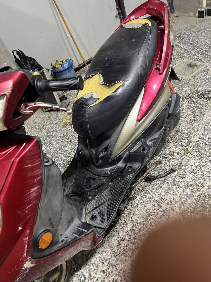 السلام عليكم سكنس فحل دراجه رمبه مفتوحه مره وحده مبدل رنكات بعدها على وضع الرمبه السعر 600 وبيها مجال 
***********
