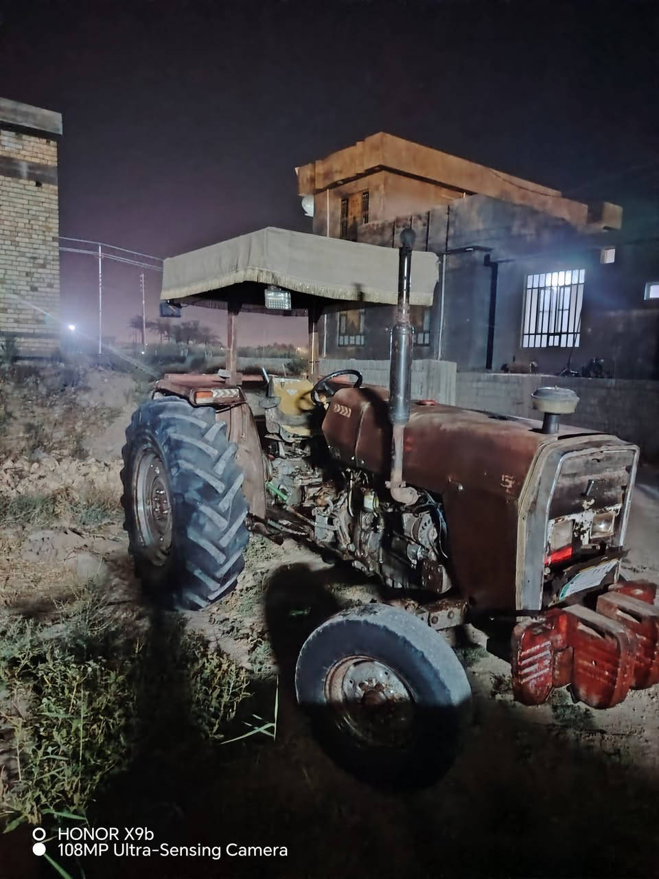 للبيع مكينه موديل ٧٥ المكينه مكفوله كفاله عامه تخم تاير السعر ١١ مليون وبيه مجال رقم الهاتف***********  المكان الانبار الكرمه
