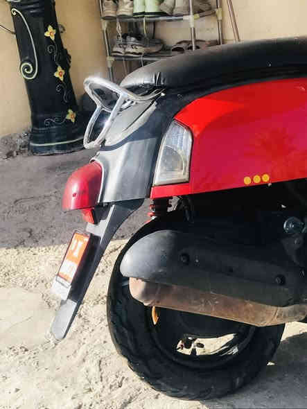 السلام عليكم.
دراجه بوليس منزله رمبه دراجه خير من الله 
سلف جديد باتري جديد كامله السعر 650 وبي مجال
للاستفسار ***********
