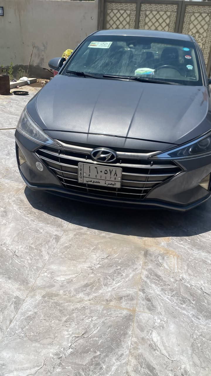 النترا ٢٠١٩ أمريكي 🇺🇸 ضربتها بنيد وجاملق مبدلات 
وامس صار حادث فقط راديتر مكينة ١٦٠٠ دوش كير تبريد نظيفات بيع فقط مكاني بصرة بهادرية الرقم ***********
