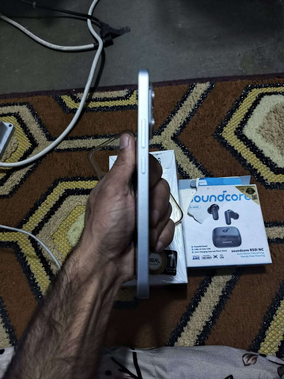 السلام عليكم
هونر 400 5g ذاكرة 256 رام12 نضيف فوووول اخو الجديد ملحقاته كاملة مع سماعع ايربود R50i  ضمان عين الفهد السعر 400 مكاني بغداد مدينة الصدر


**إذا كنت صاحب هذا الإعلان وتريد حذفه لأي سبب، رجاءا أرسل رسالة إلى الدعم الفني**