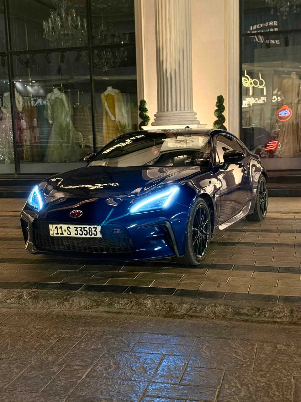 TOYOTA GR86
الموديل  | 2023
بريميوم أعلى فئة | premium 
لون مميز
رقم بغداد بأسمي تحويل نفس اليوم
قطعه وحده صبغ بنيد فقط
محرك 2.4 BOXER تنفس طبيعي
نشاط ونطلاقه صاروخ
دفع خلفي اكسل
لايتات LED شكل كورفيت / 
سستم كزوز من امريكا 
GR اصلي شركه
كير توماتيك / داخل شامواه و جلد 
ابل كار بلي / دواخل كاربون فايبر
بصمه 
ردارد امامي خلفي 
سياقه ذاتيه 
مانع تصادم 
اشاير مري 
نقطه عمياء 
حساسات خلفيه 
اوتو ستوب 
هيترات كشن 
بك لايت ايل ايدي 
شفتات ستيرن 
هيترات كشانه 
سستم صوت هارلم فجي خارفي 
السياره فول عده الفتحه 
السياره عليها صيانه كامله 
صفر مسج ولا كلوب بدشبول مشتغل
***********
