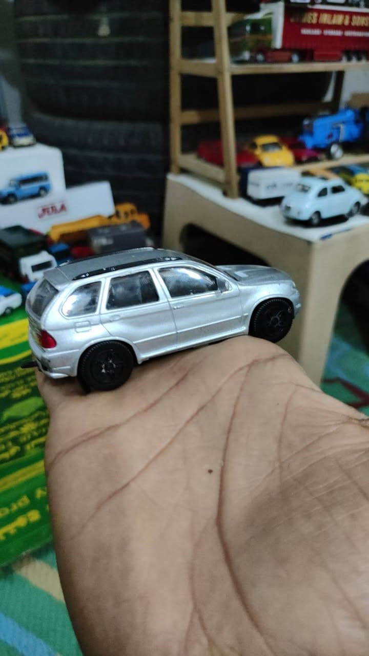 سلام عليكم هاي BMW X5 من نوادر سعره 15 ماكو توصيل مكاني سليمانيه


**إذا كنت صاحب هذا الإعلان وتريد حذفه لأي سبب، رجاءا أرسل رسالة إلى الدعم الفني**