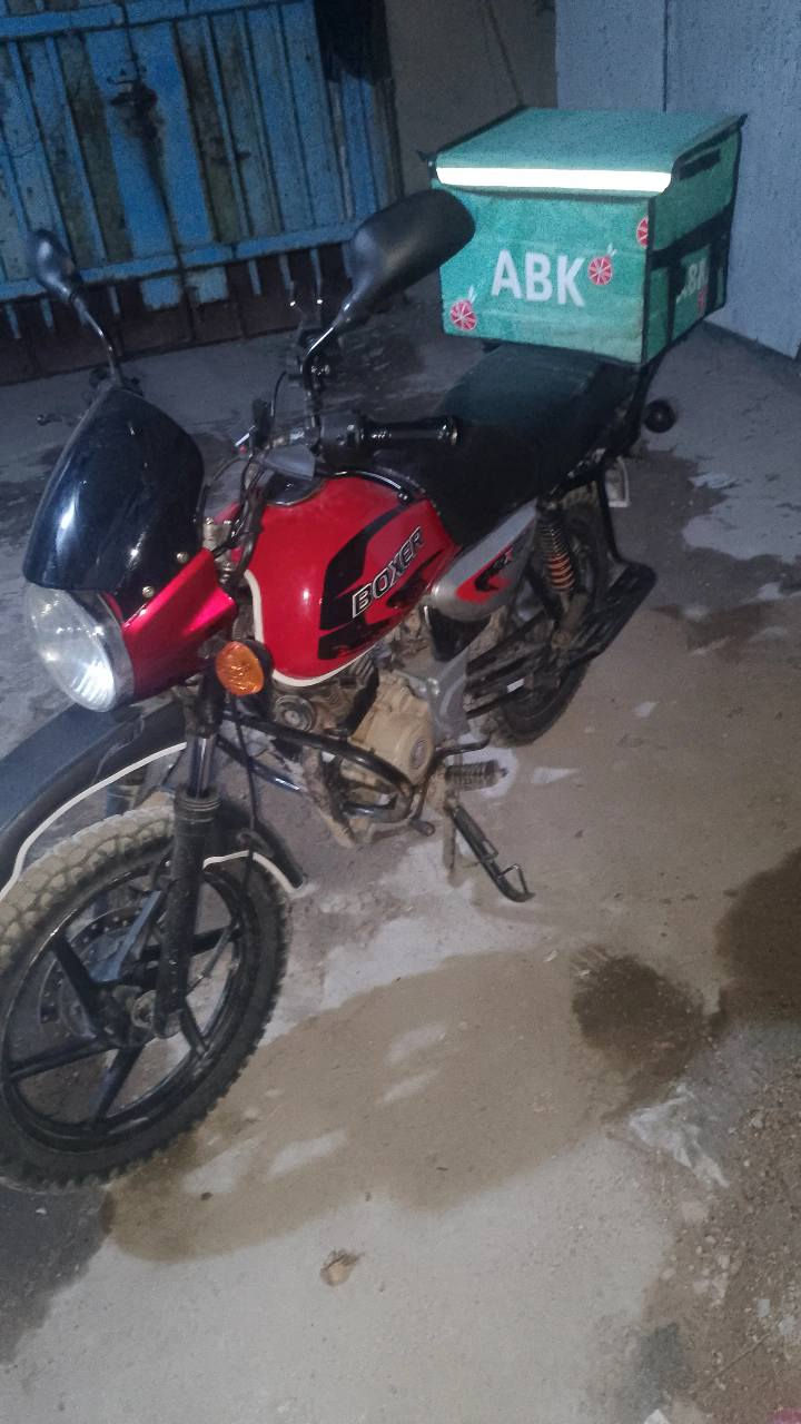 بوكسر جبلي موديل 23 كلشي جديد بيها وشرط وكاله ختم حت تخم تاير جديد دراجه خير من الله ومال شغل الشراي مكاني بغداد الامين ثانيه السعر 1400وبيها مجال بخدمتكم بدون اوراق اكفلك سرقه وعشاير***********
