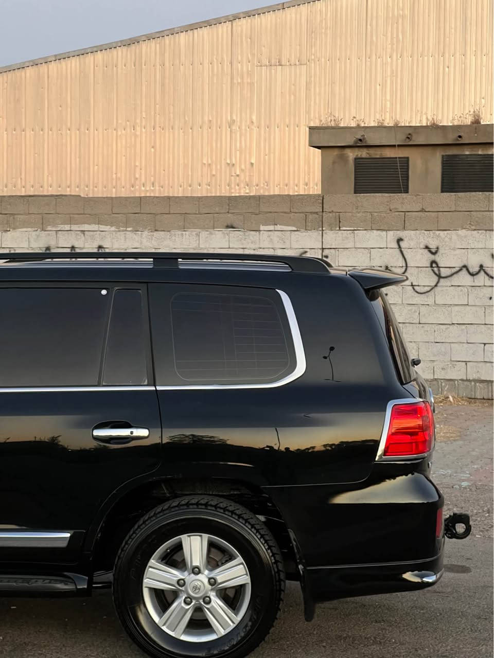 فرؤشتني خيرا Land cruiser VXR  وةنةوشة موديل ٢٠١٣ شةريكة جيهان گيرو مةكينة و كارةباييات بةشةرت ١٩٨٠٠٠ حقيقي رويشتوة  سةيارةكة يةك دةست بوك زؤر بة خزمةت و خاوين مايتةوة وةكو سبوغ دووبست سةر لايتي پيشةوة سبوغة بي ژؤري بي ئيرباگ مةكينةي ٥,٧ مواسةفات ليگزز سةعر ٤ دةفتةر و مةجالةكي برايانة هةيكةلي لةسةر دةقي شةريكةي مايتةوة زانياري زياتر *********** أربيل, العراق
