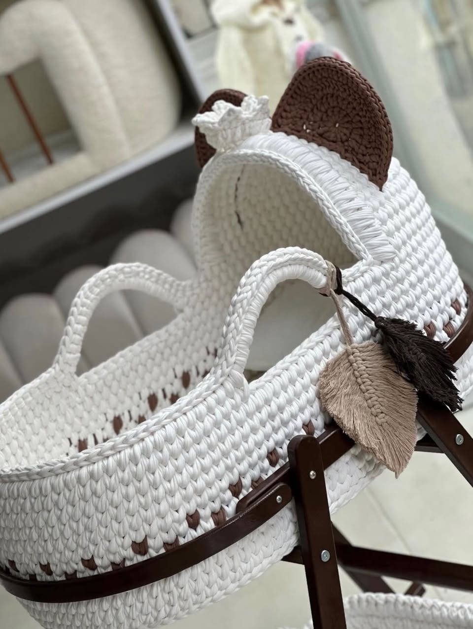 مهد كريكوت اطفال 👩🏻‍🦳 حياكه يدويه مصنوع  من خيوط الكليم 😌 متوفر بعده موديلات  حياكه حسب الطلب (بيع جمله + مفرد) التوصيل لجميع محافظات العراق 🚗#للحجز_او_الاستفسار_مراسلتنا_دايركت📩  #كربلاء


**إذا كنت صاحب هذا الإعلان وتريد حذفه لأي سبب، رجاءا أرسل رسالة إلى الدعم الفني**