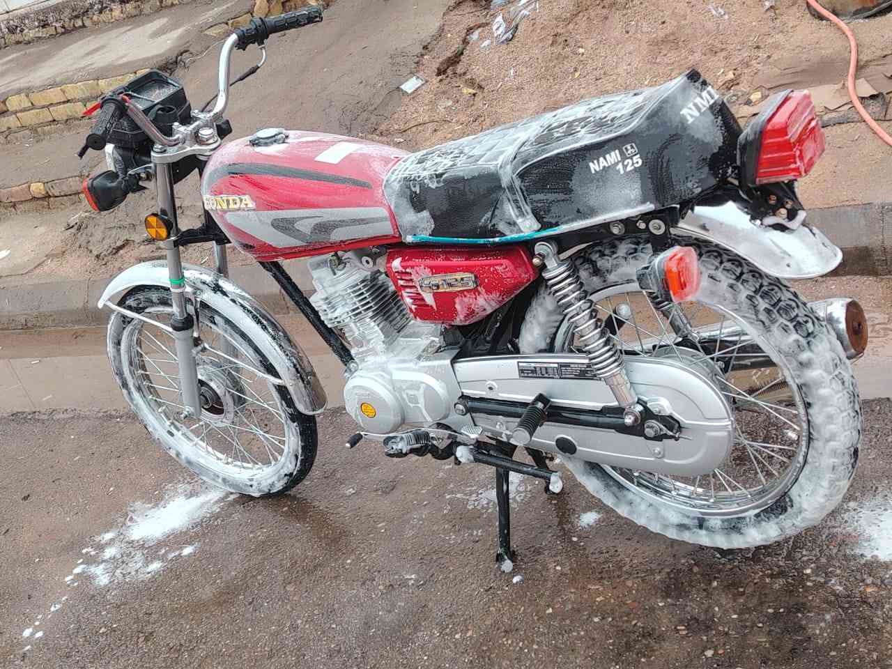 ايرانيه للبيع بدون أوراق مكينه نامه شاصي نامه اصلي مكفوله عشائرياً دراجة تعميرة ايران مكلف بالنشر هذا رقم صاحبها ***********
