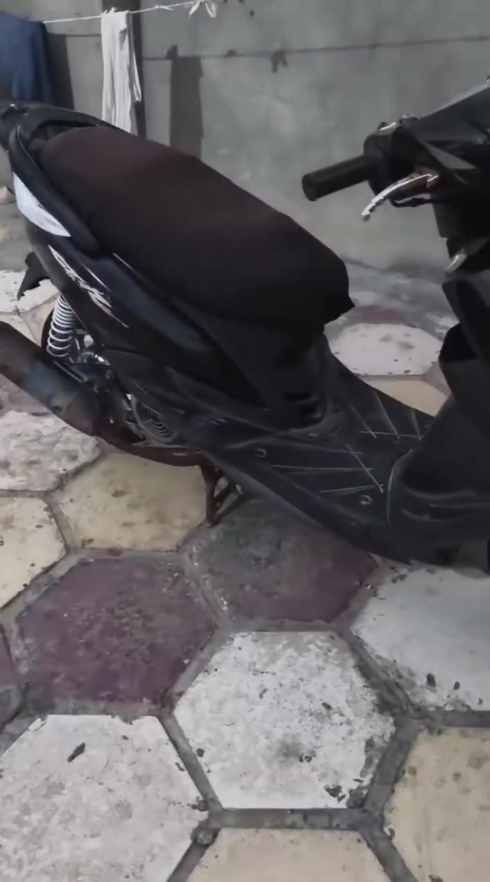 سلام عليكم ماكس ثعلب للبيع مكينه سكنس اربع ولفات مفتوحه كهربائياته كله شقاله سلف هندر لايتاتها كلهن يشتقلن سعر550وبيها مجال خاص موجود وهاذه رقمي ***********‬‏

