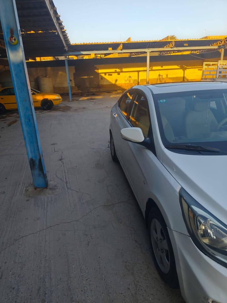 السلام عليكم اكسنت 2012 خليجي كفالة عامه 1600 نضافه 100% رقم بغداد السعر 105
للبيع 
للاتصال والمراسلة ***********
