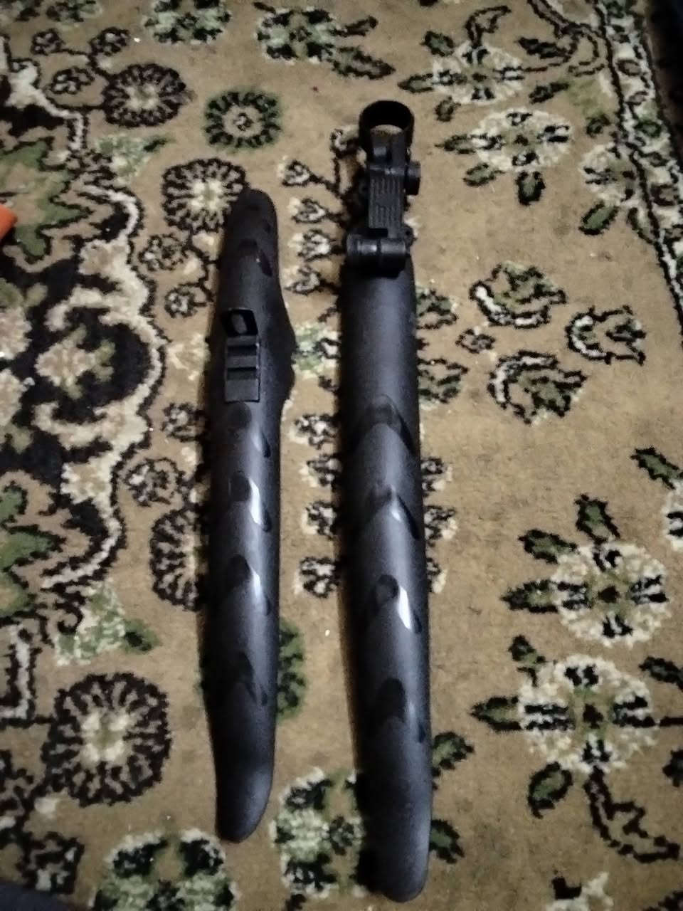 السلام عليكم   اسعار اسفل الصوره غراض بايسكل بيهن مستعمل وجديد

يوجد توصيل لجميع المحافظات
للتواصل واتس ***********
موجود ماسنجر
