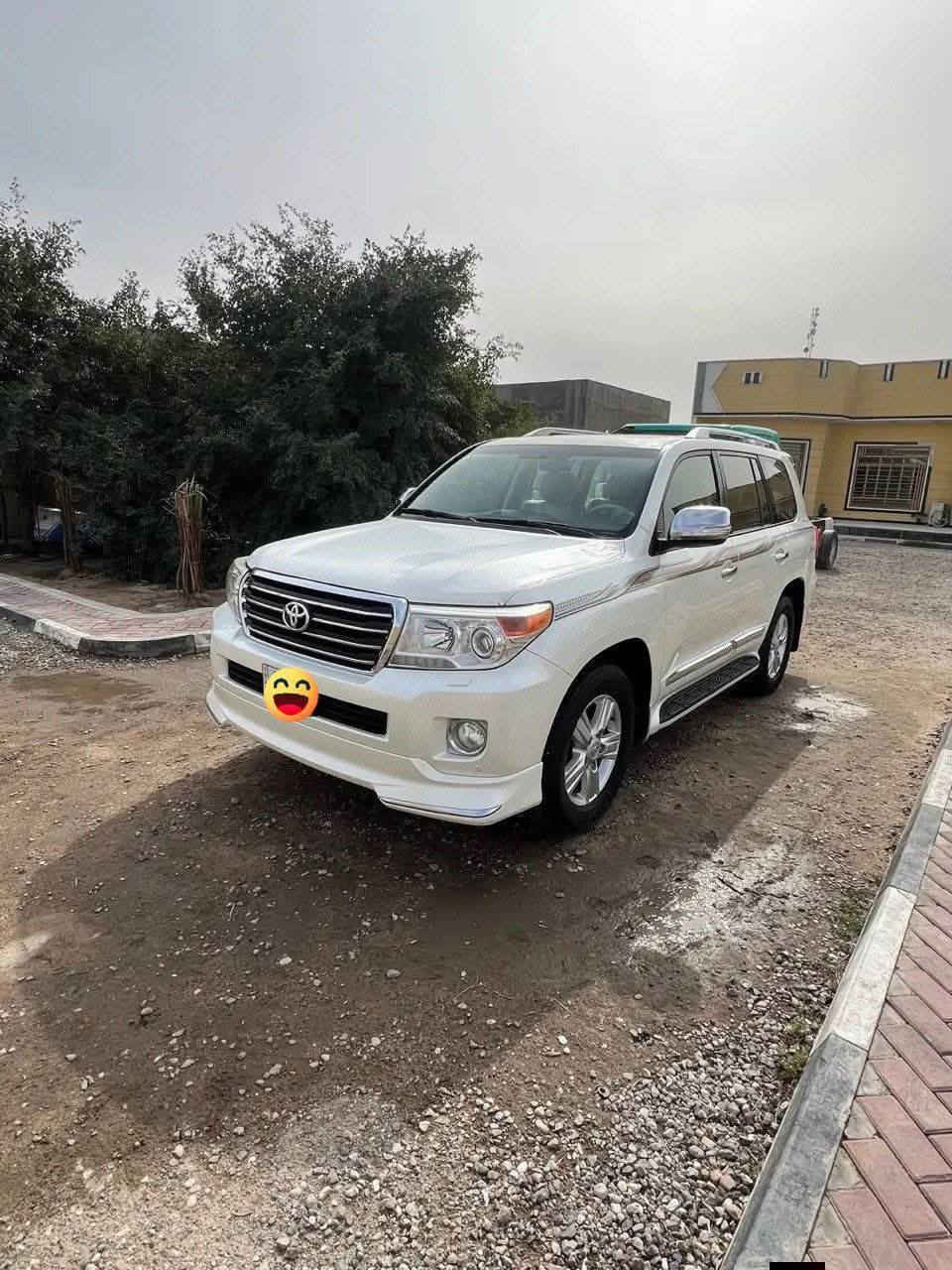 لاندكروز 2015اصل كفاله عامه مكان بصره سعر 388.   &&   ***********
