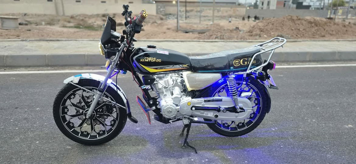 السلام عليكم شباب دراجه للبيع نضافه 100/100 اي نقص مابيها موديل 25 مكان جلولاء الاستفسار خاص أو رقم ***********
