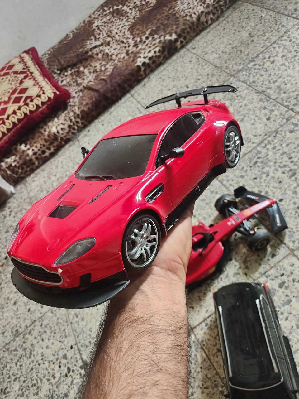 تصفية سيارات بالة كلة اصلي وشركات احجام جبيرة اكو بيهن ريمونت واكو لا كلهن ب150 شلع بس الفيراري تنباع ٣٠ مستعجل ع بيعتهن


**إذا كنت صاحب هذا الإعلان وتريد حذفه لأي سبب، رجاءا أرسل رسالة إلى الدعم الفني**