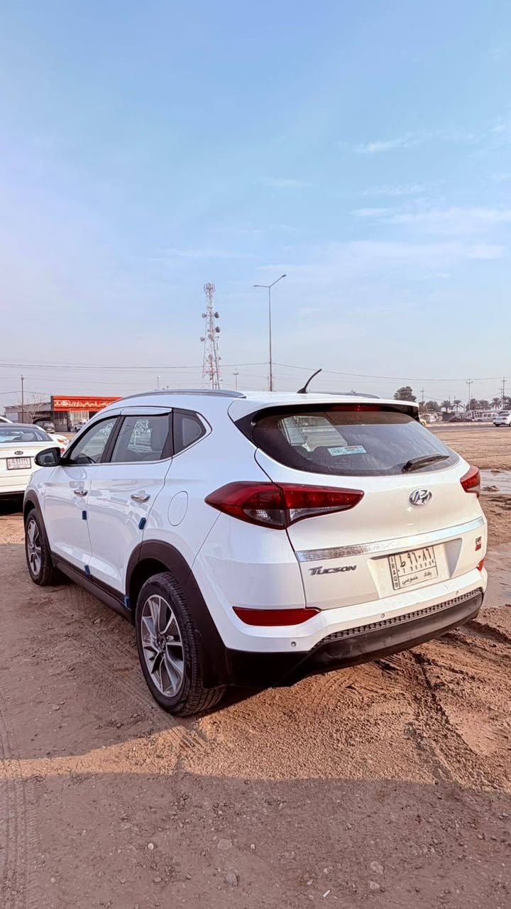 سلام عليكم
#توكسان  #خليجي #موديل 2018
 
#مراوس او بيع حسب لقناعه 

سياره كفاله عامة  
رقم بغداد

مكينه 2000 دوش   
مري شفط  
دبل لد امامي  
تبريد خلفي   
حساس 
تحكمات استيرن 
ثلاث مودات قياده اعتيادي /ايكو /
باقي موصفات معروفا
سعر 188 وبيه مجال للطيبين العنوان الدجيل  *********** بيه وتساب***********
