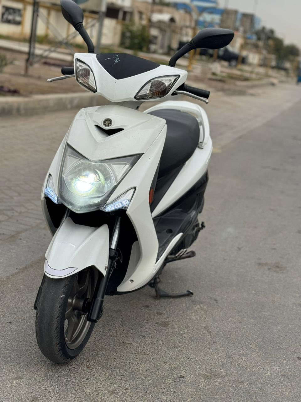 سلام عليكم للبيع دراجه سكنس لد  ياباني الأصلي ستان حساس نوزل خطين  طلاعت دراجه جديده مال رمبه مكينه  اذا برغي مفتوح ترجع بعد الاصلي اوراق كامله دراجه جديده مال رمبه مكفوله كفاله عامه شلعه معدل خير من الله شرط علفحص اذه مفتوحه ترجع مكان بغداد الكرخ الصالحيهالسعر1100 وبيهه  مجال مستعجل على بيعتهه والاستفسار الاتصال***********
