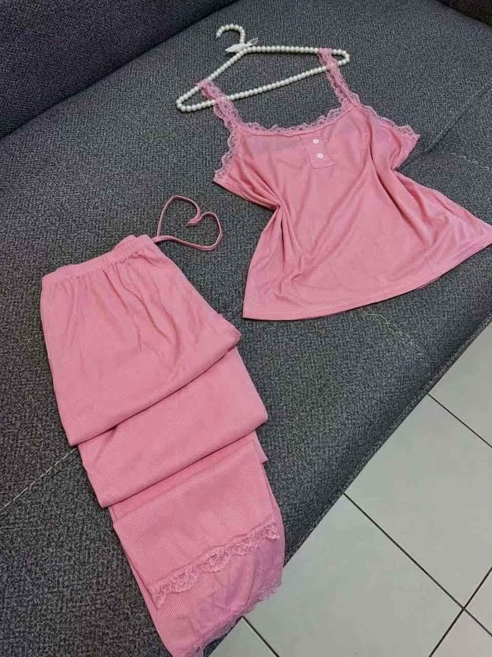 🍑 نعومة + أناقة = راحة ما تنوصف
#تراك بيت قطني وناعم
 تركي درجه اولى 🌺 🦋 
#الســـــــــــعررر8
قياسات فري سايز💙🤍
يوجد توصيل داخل المسيب الفين 
يوجد توصيل محافظات


**إذا كنت صاحب هذا الإعلان وتريد حذفه لأي سبب، رجاءا أرسل رسالة إلى الدعم الفني**